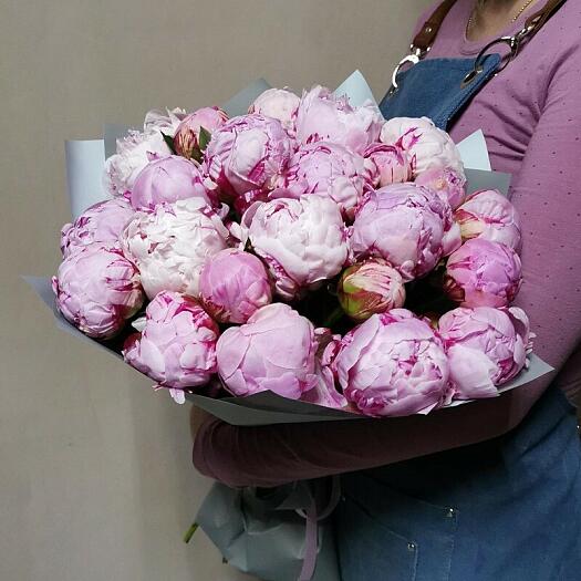 Купить цветы в магазине в городе Москва