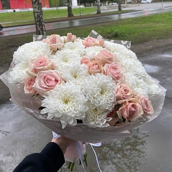 Купить цветы в магазине в городе Москва